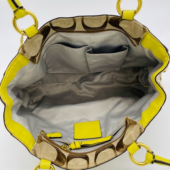 Coach Park Signature Carryall - Picture 7 of 10